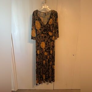 Janette Elegant Black and Gold Maxi Dress